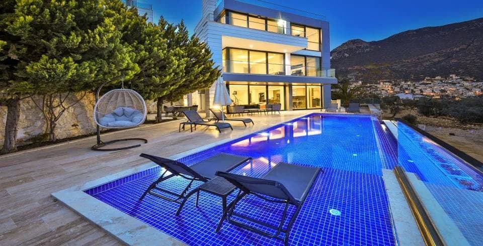 Kaş Kalkan'da Masalsı Deniz Manzaralı, Özel Havuzlu, Lüks Villa görsel 1