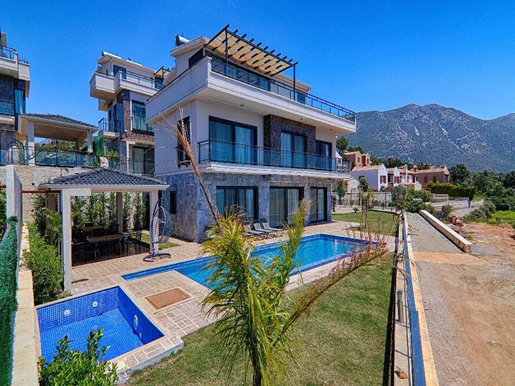 Kaş Kalkan'da Geniş Alanlara Sahip, Özel Havuzlu, Lüks Villa görsel 1