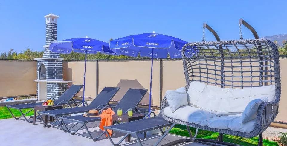 Kaş Andifli'de Geniş Alanlara Sahip, Özel Havuzlu, Konforlu Villa görsel 3