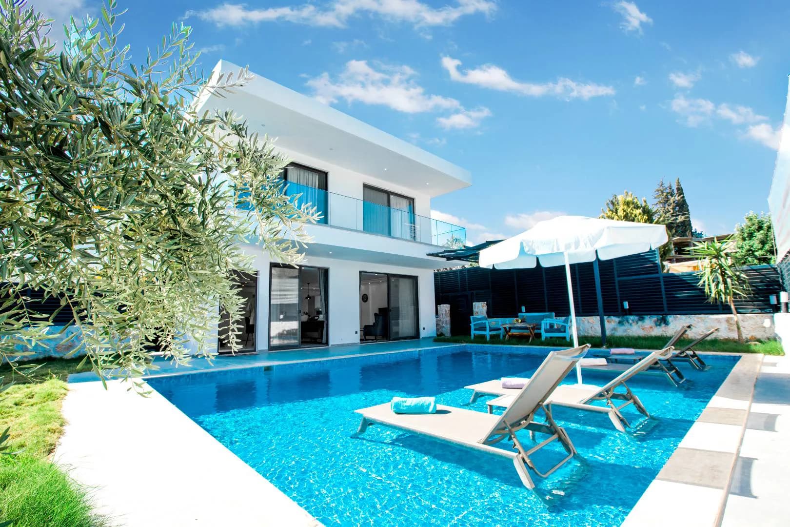 Kaş Gelemiş'te Merkezi Konumda, Özel Havuzlu, Jakuzili Villa görsel 1
