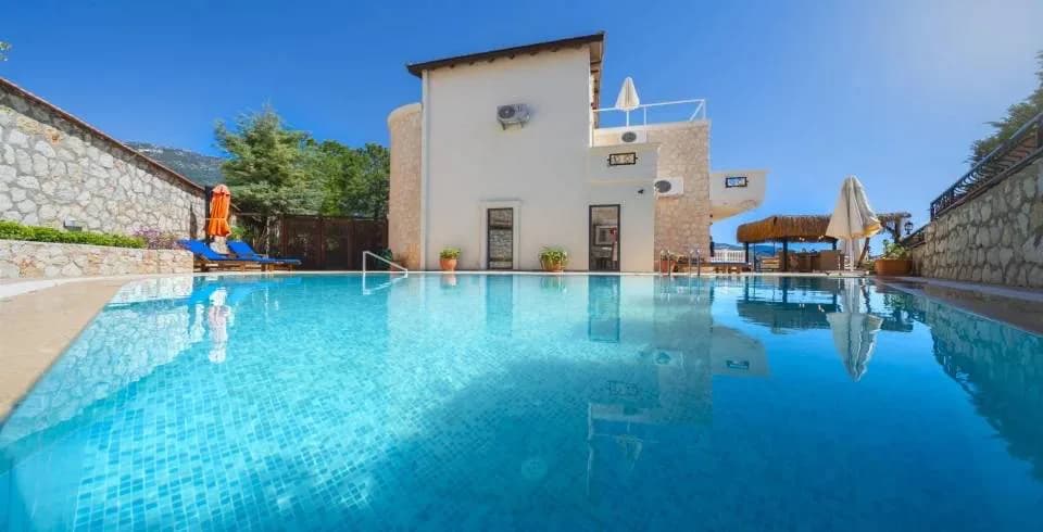 Kaş Kalkan'da Sonsuz Doğa Manzaralı, Özel Havuzlu, Estetik Villa görsel 1