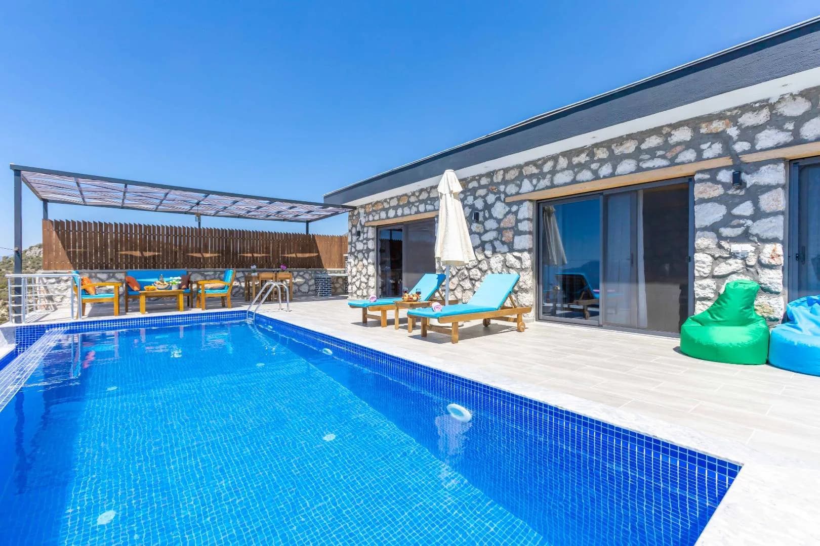 Kaş Aklar'da Doğayla Baş Başa, Özel Havuzlu, Modern Villa görsel 1