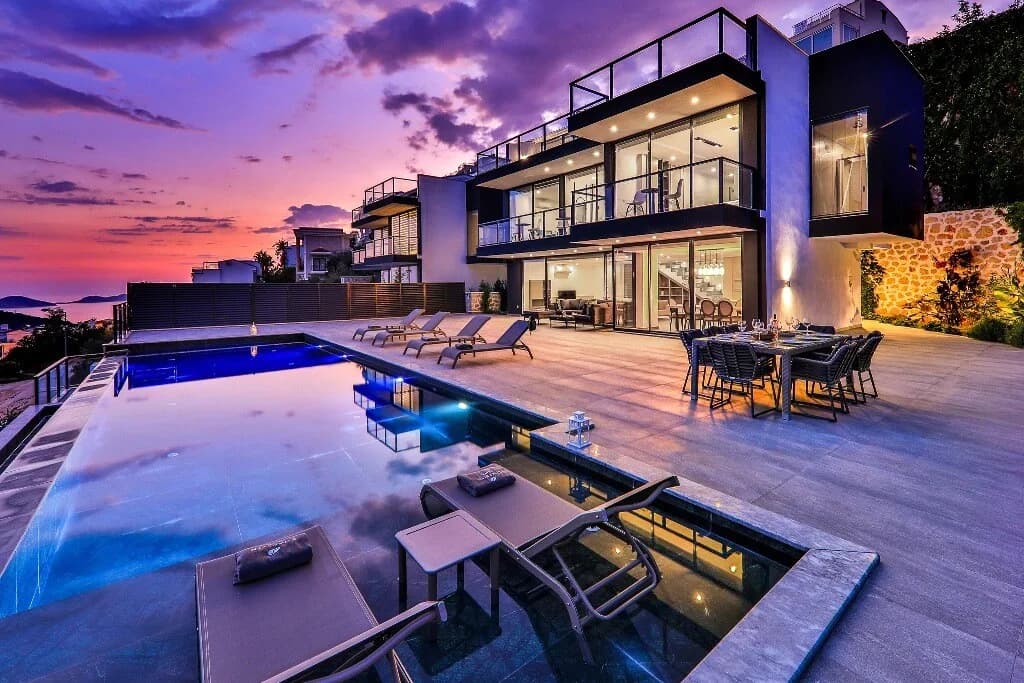 Kaş Kalkan'da Nefes Kesici Manzaralı, Özel Havuzlu, Modern Villa görsel 2