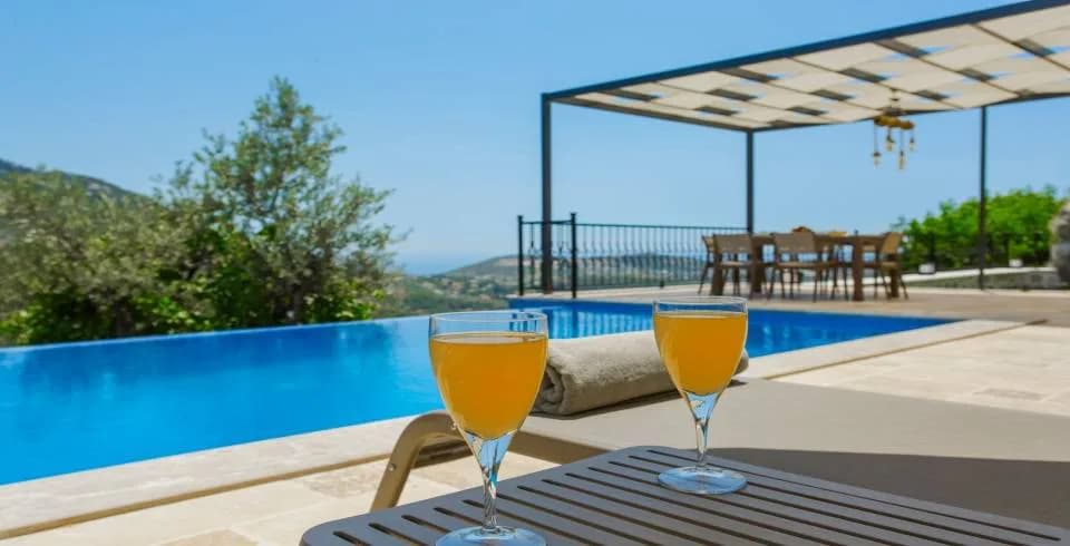 Kaş İslamlar'da Geniş Bahçeli, Özel Havuzlu, Jakuzili, Modern Villa görsel 2