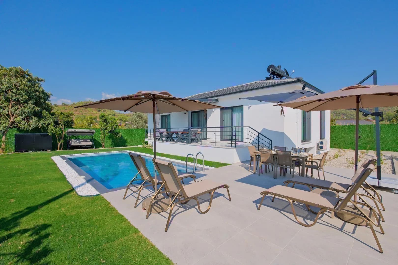 Fethiye'de Çalış Plajı'na Yakın Konumda, Özel Havuzlu, Kiralık Villa görsel 1