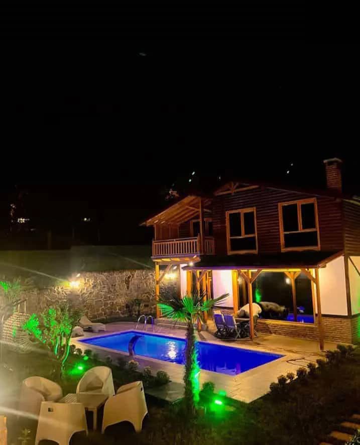 Sapanca Kırkpınar'da Doğa İçerisinde, Özel Havuzlu, Modern Bungalov görsel 1
