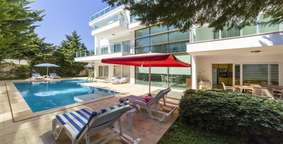 Kaş Kalkan'da Doğa Manzaralı, Özel Havuzlu, Bahçeli Villa görsel 1