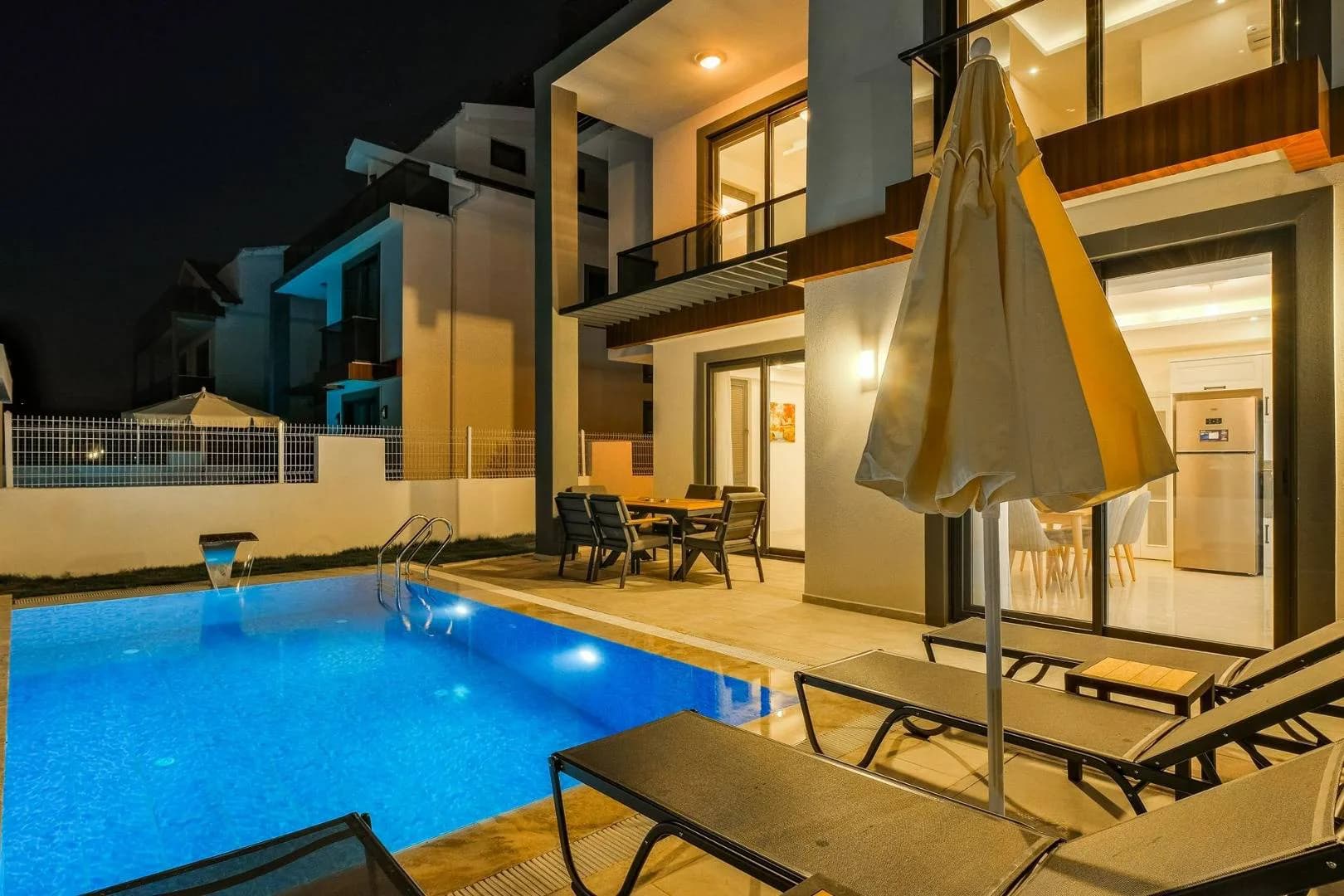 Fethiye'de Merkeze Yakın Konumda, Özel Havuzlu, Konforlu Villa görsel 3
