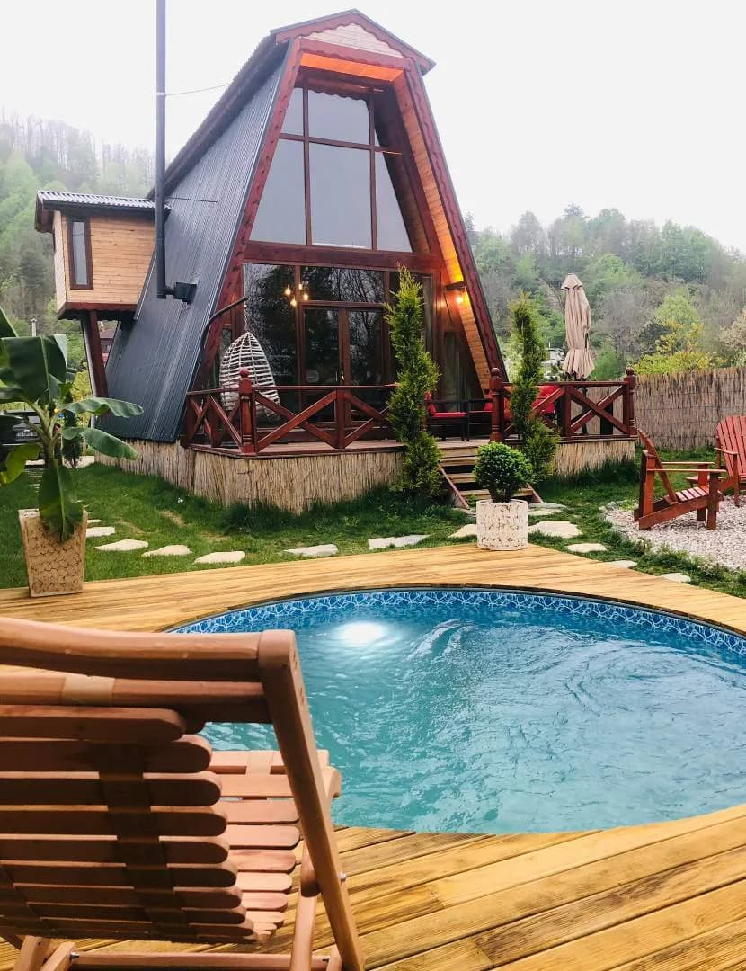 Sapanca Memnuniye'de Isıtmalı Havuzlu, Korunaklı Bungalov görsel 1