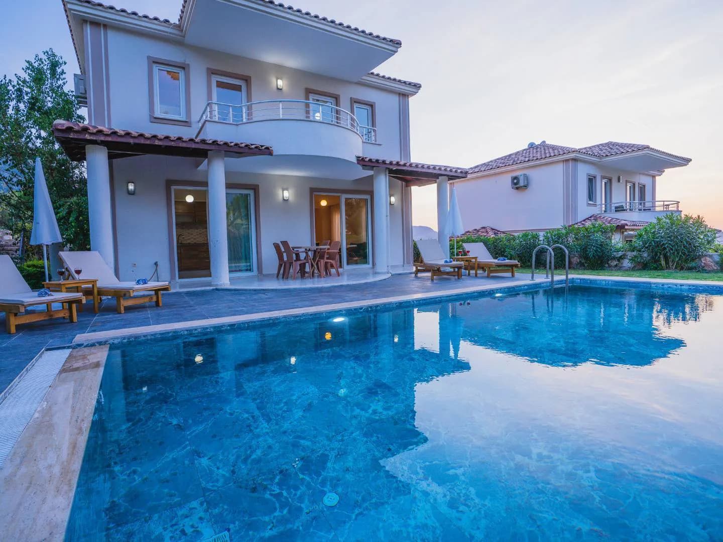 Fethiye Ovacık'ta Merkezi Konumda, Özel Havuzlu, Bahçeli Lüks Villa görsel 3