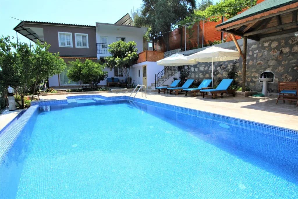 Kaş İslamlar'da Deniz ve Doğa Manzaralı, Özel Havuzlu, Huzurlu Villa görsel 1