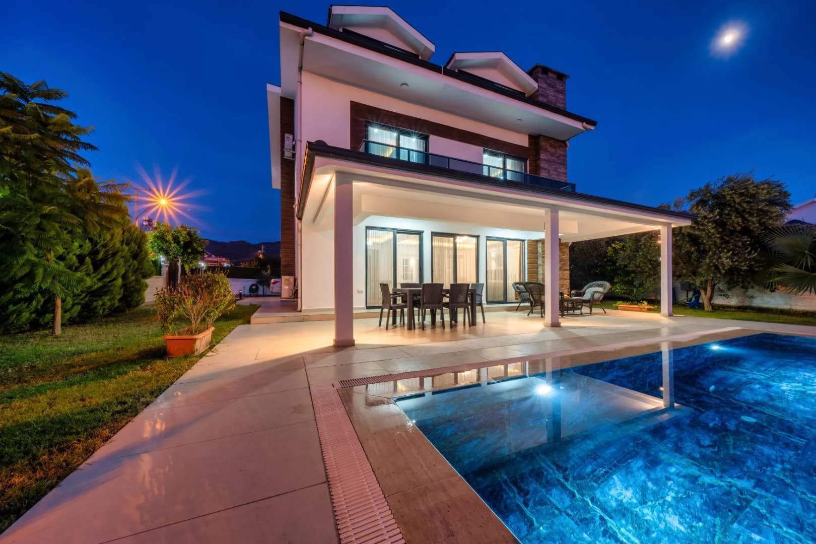 Fethiye Çiftlik'te Kalabalık Ailelere Uygun, Özel Havuzlu, 4+1 Villa görsel 2