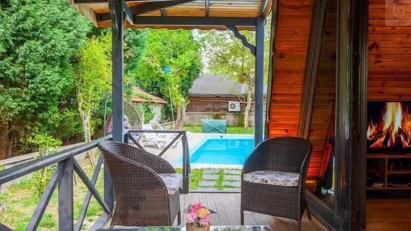 Sapanca Glr Havuzlu Bungalov görsel 3