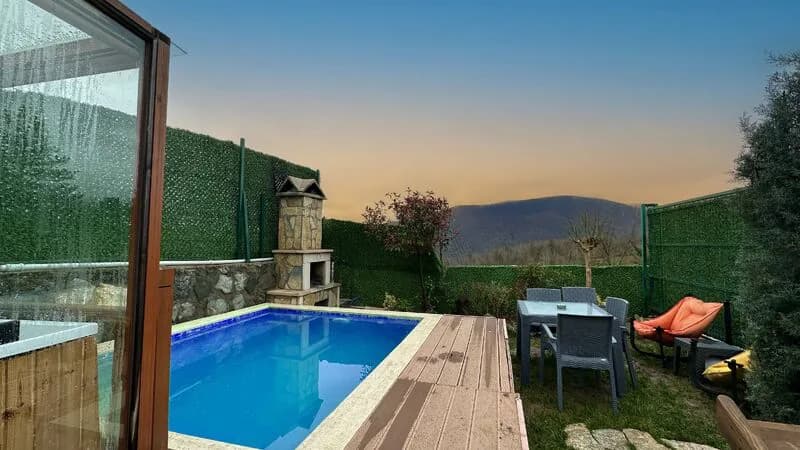 Nevada Bungalov Kare Havuzlu ve Jakuzili görsel 2