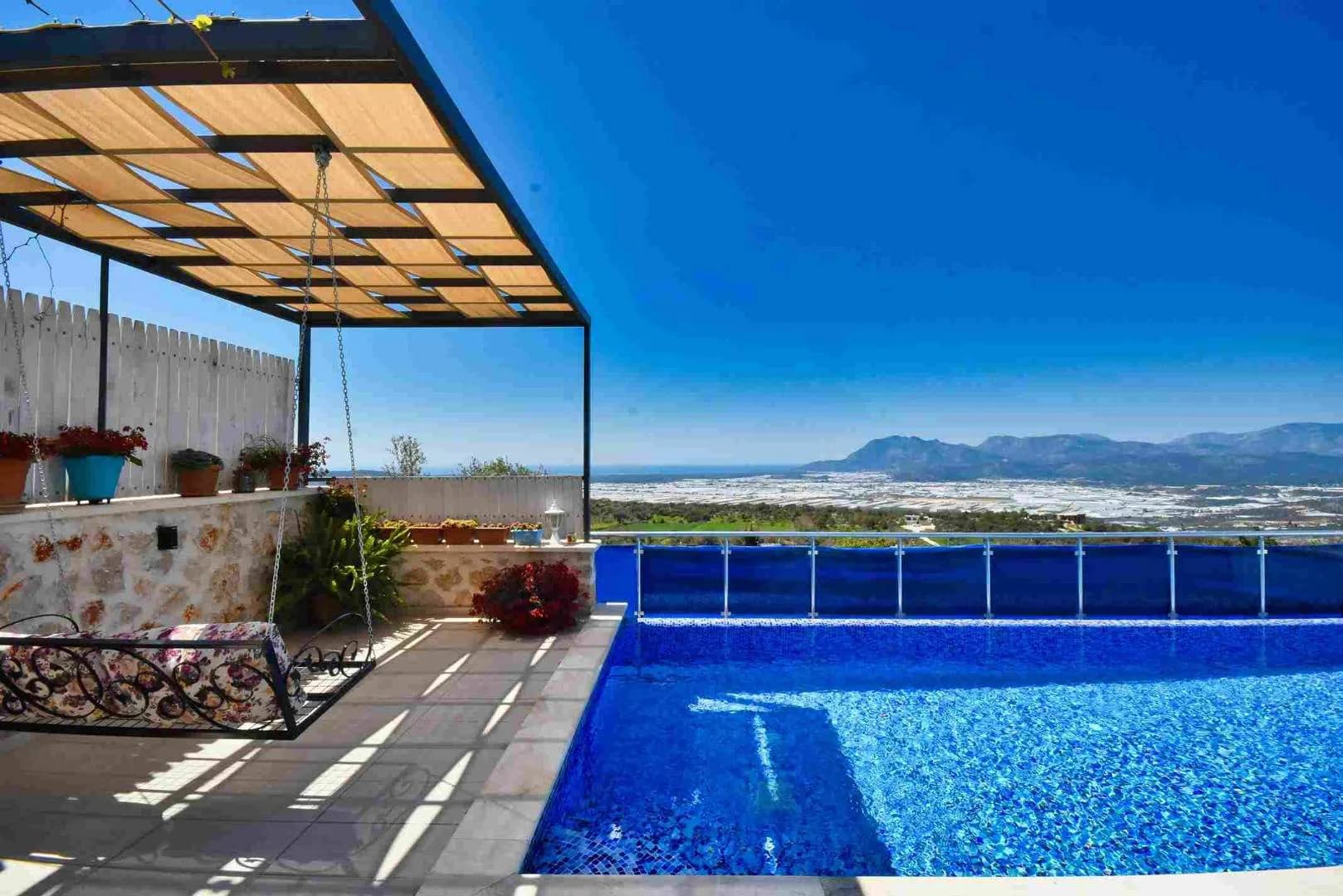 Kaş Üzümlü'de Eşsiz Manzaralı, Özel Havuzlu, Modern Villa görsel 3