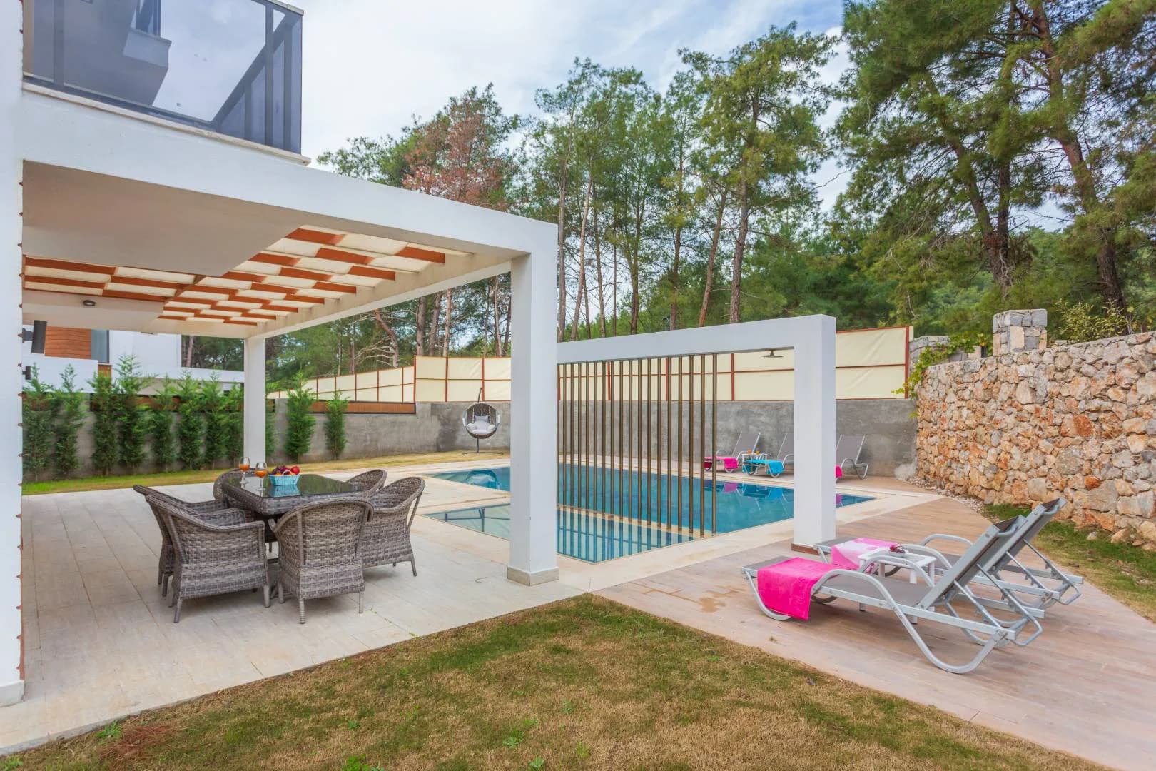Fethiye Ölüdeniz'de Büyük Ailelere Uygun, Özel Havuzlu, Nezih Villa görsel 3