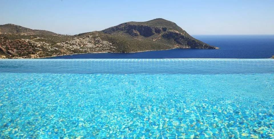 Kaş Kalkan'da Muhteşem Tasarımlı, Özel Havuzlu, Deniz Manzaralı Villa görsel 2