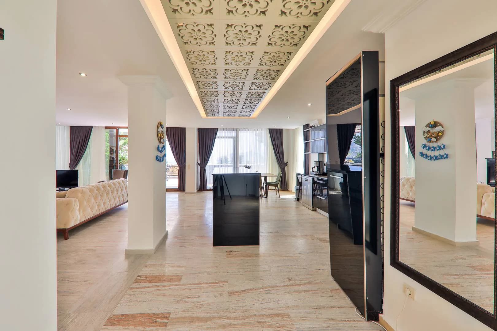 Kaş Kalkan'da Isıtmalı Havuzlu, Deniz Manzaralı, Lüks Villa görsel 3