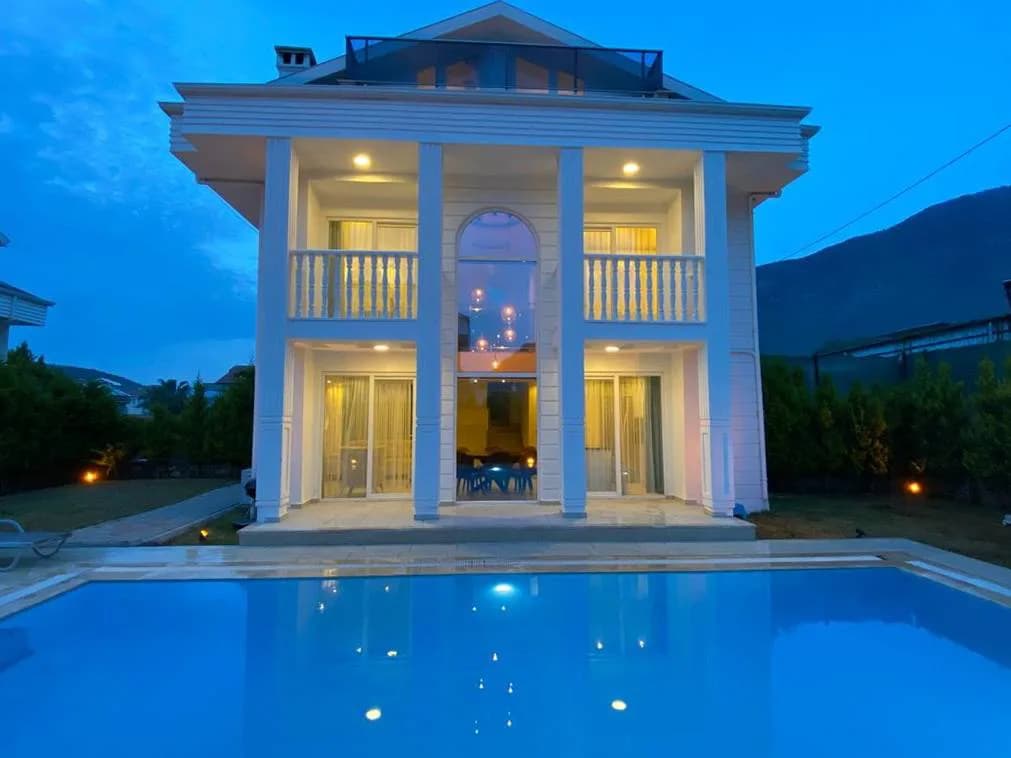 Fethiye Ölüdeniz'de Doğa İle İç İçe, Özel Havuzlu, 4+1 Villa görsel 3
