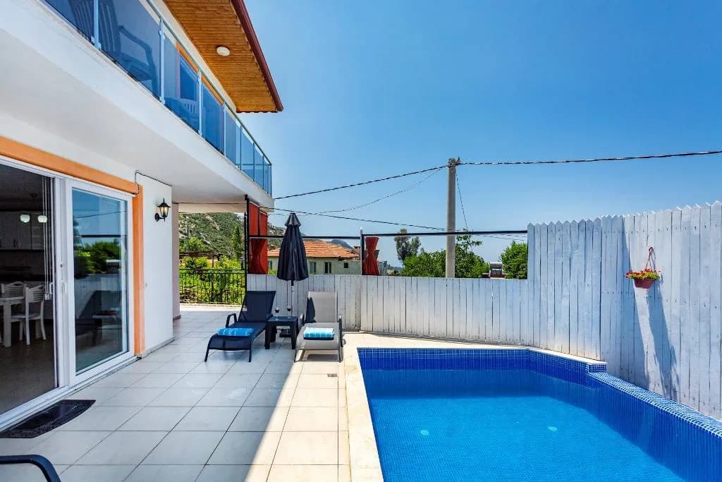 Kaş İslamlar'da Gözlerden Uzak Konumda, Özel Havuzlu, Jakuzili Villa görsel 3