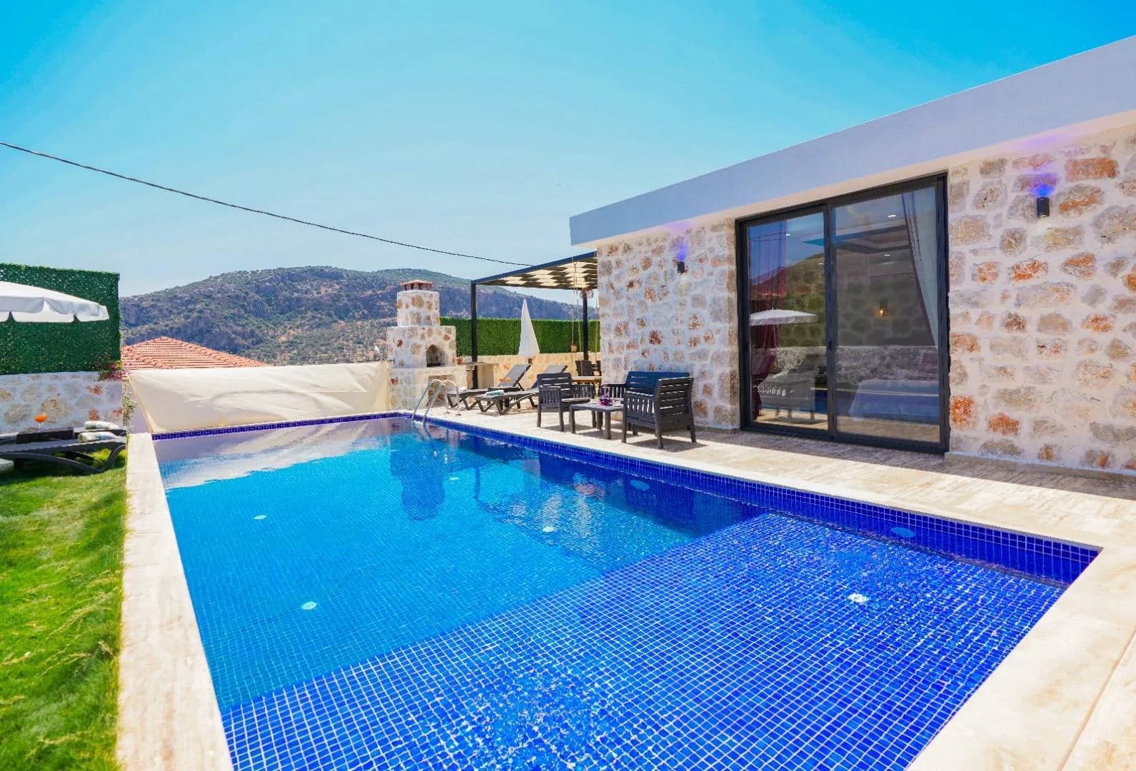 Kaş Bezirgan'da Doğa Manzaralı, Özel Havuzlu, Jakuzili, 2+1 Villa görsel 2