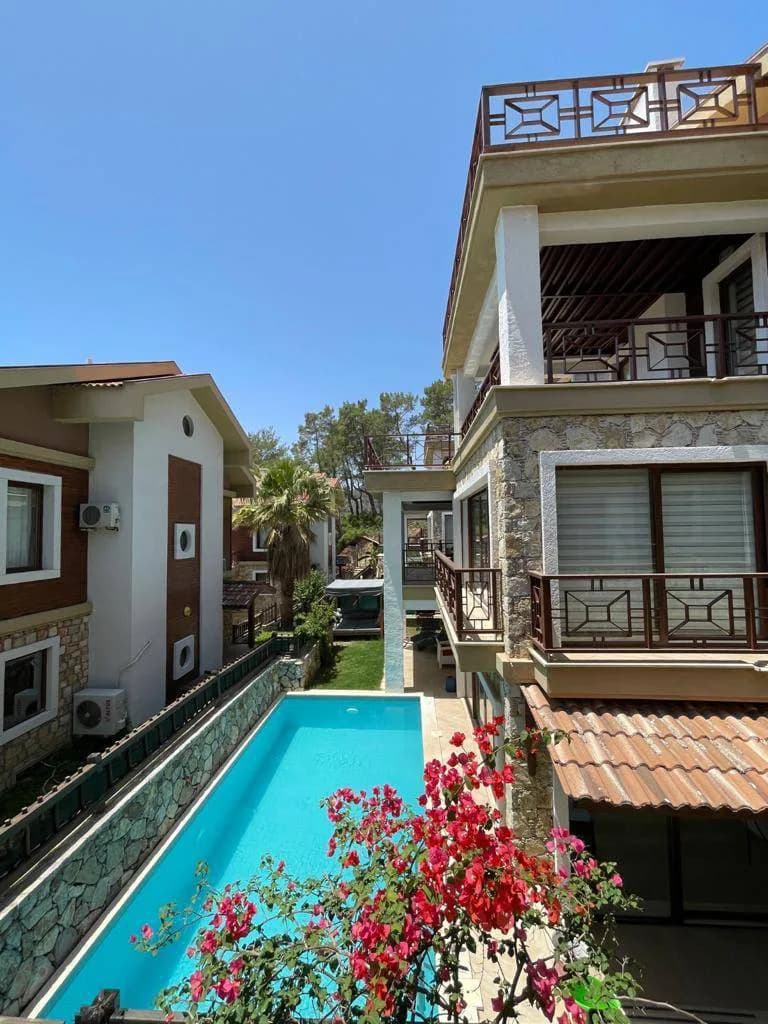 Fethiye Göcek'te Modern Tasarımlı, Özel Havuzlu, Kiralık Villa görsel 2