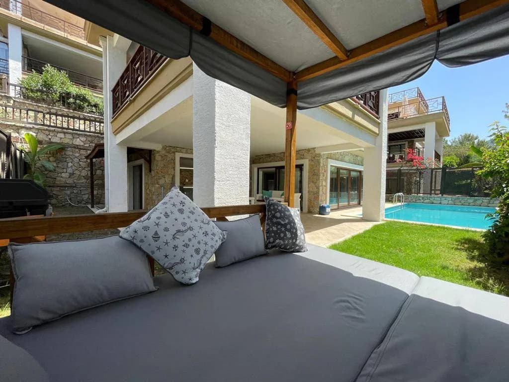 Fethiye Göcek'te Modern Tasarımlı, Özel Havuzlu, Kiralık Villa görsel 3