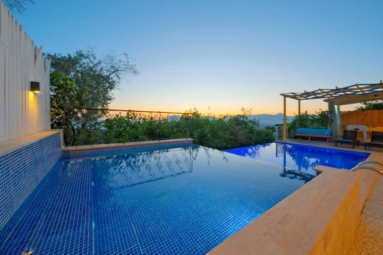 Kaş Kalkan'da Sakin Konumda, Özel Havuzlu, Konforlu Villa görsel 3