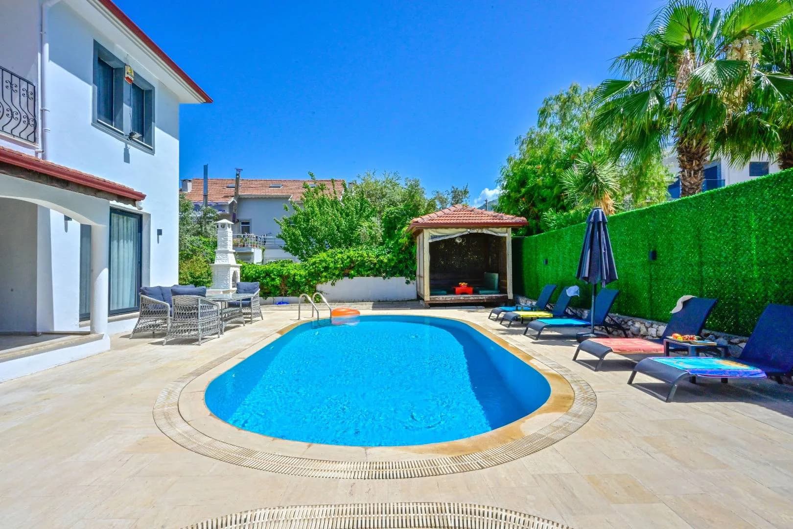 Fethiye Ovacık'ta Nezih Konumda, Yetişkin ve Çocuk Havuzlu, Kiralık Villa görsel 3