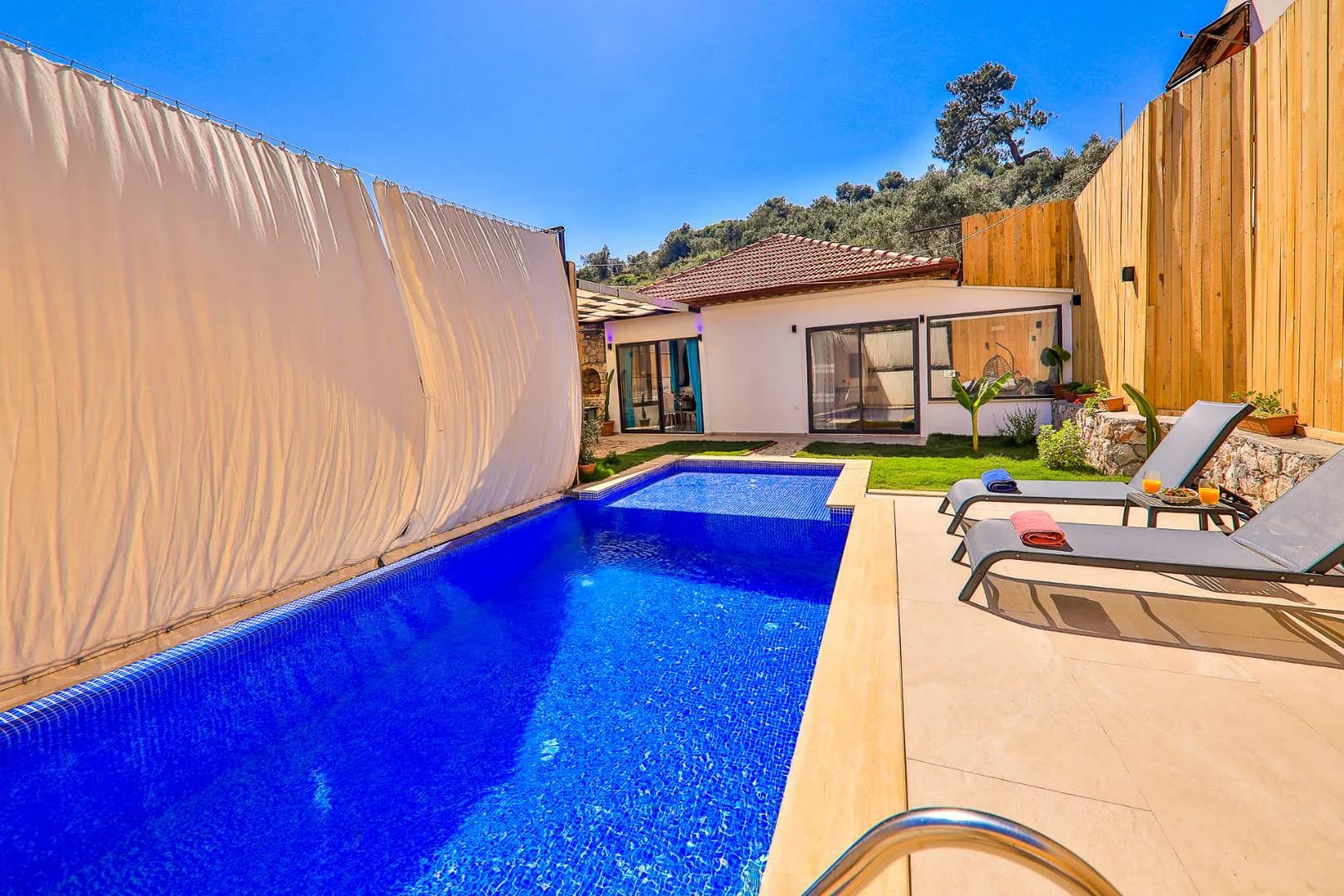 Kaş Gelemiş'de Doğa İçinde, Özel Havuzlu, Muhafazakar Villa görsel 3