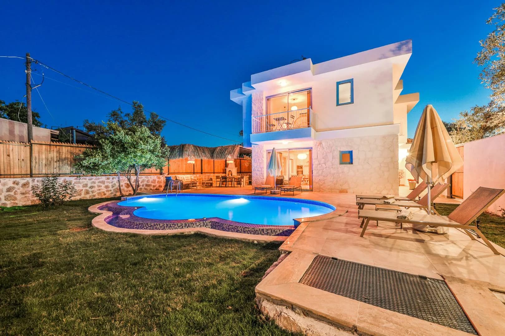 Kaş Gelemiş'te Çekirdek Ailelere Uygun, Özel Havuzlu, Otantik Villa görsel 2