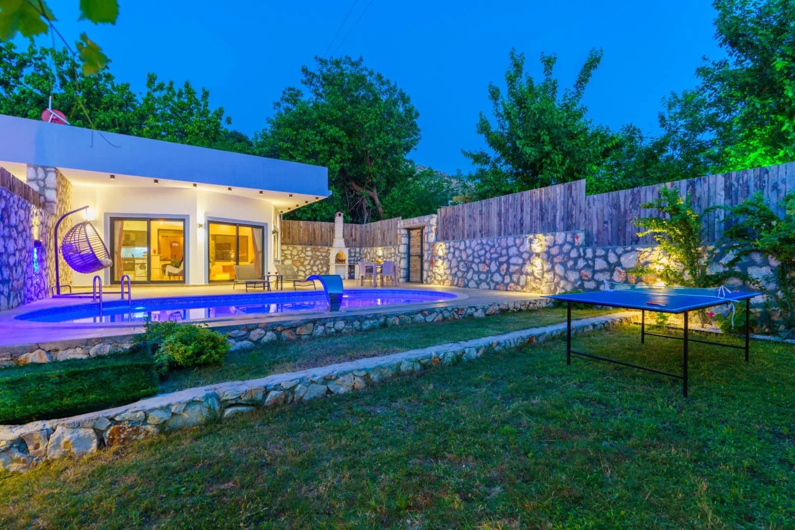 Kaş Üzümlü'de Balayı Çiftlerine Uygun, Özel Havuzlu, 1+0 Villa görsel 3