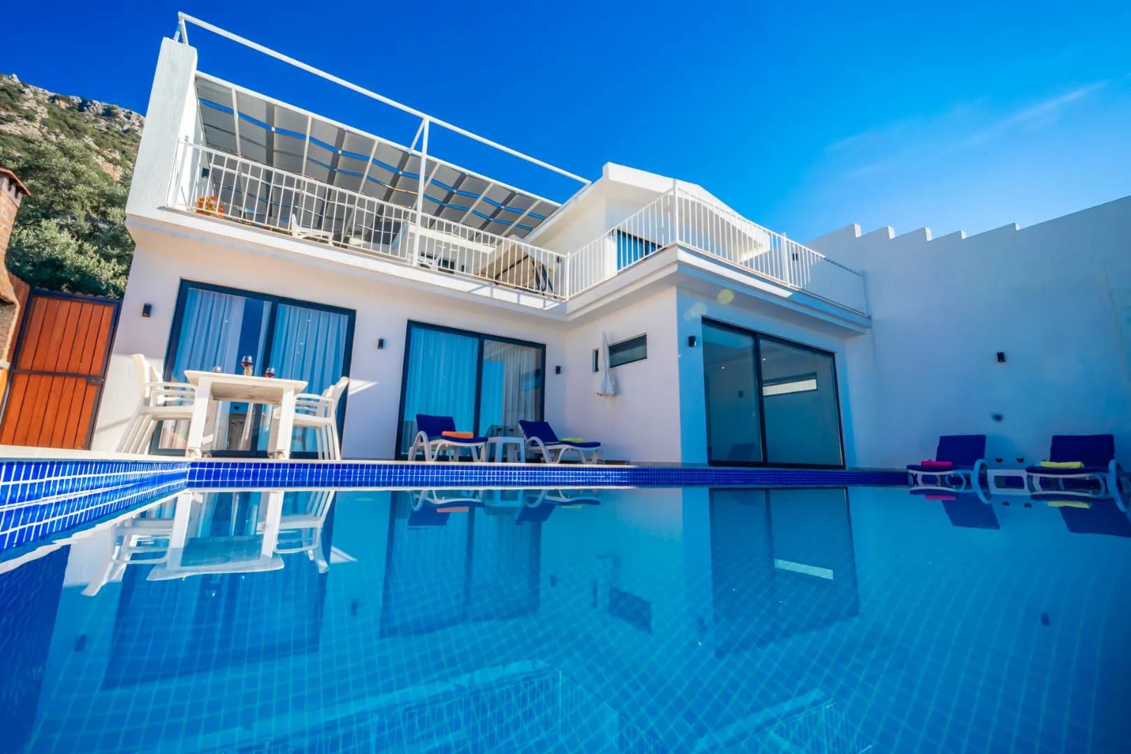 Kaş Bezirgan'da Doğa ve Deniz Manzaralı, Özel Havuzlu, Kiralık Villa görsel 3