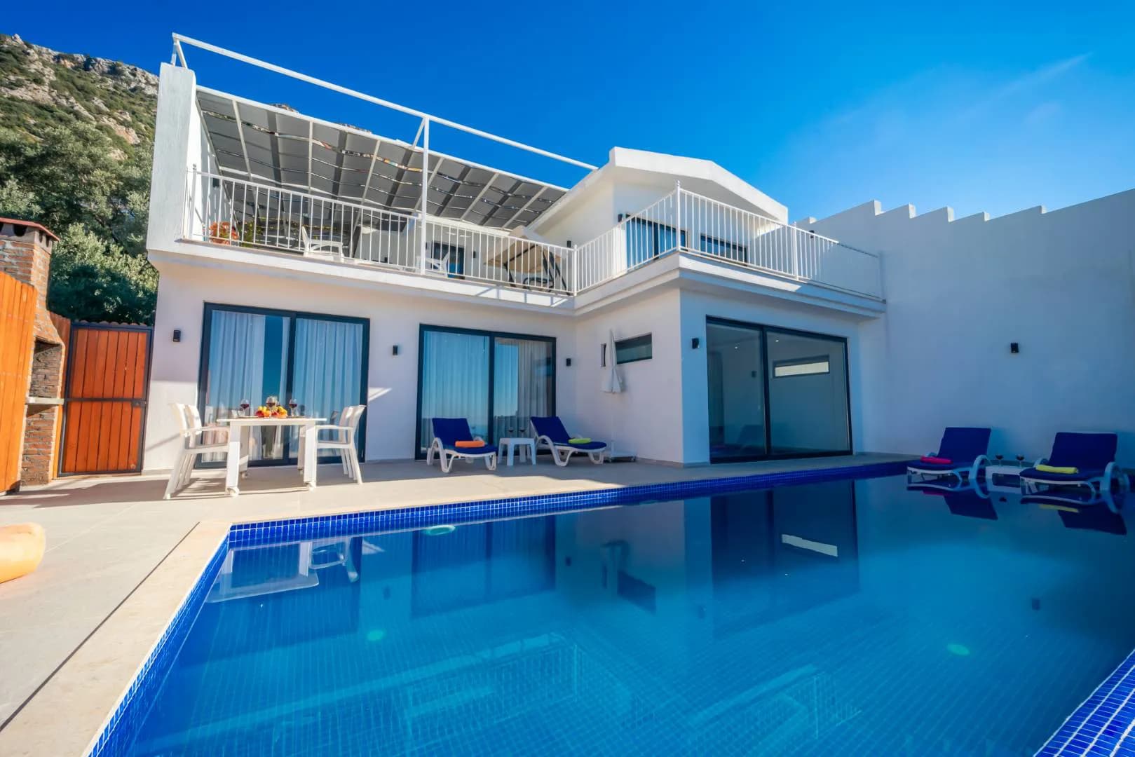 Kaş Bezirgan'da Doğa ve Deniz Manzaralı, Özel Havuzlu, Kiralık Villa görsel 2