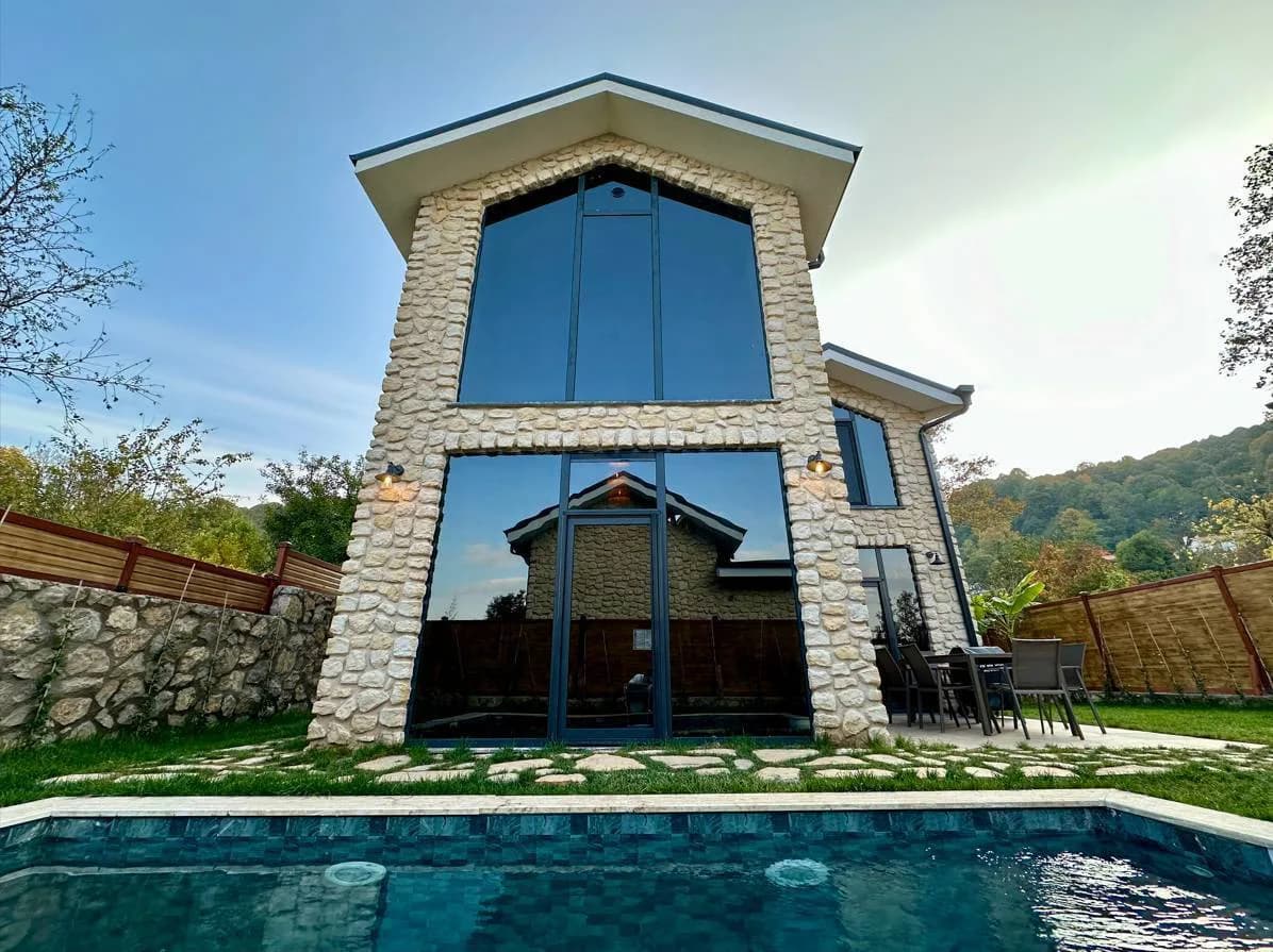 Sapanca Yanık'ta Tesis İçerisinde, Özel Havuzlu, Saunalı Villa görsel 3