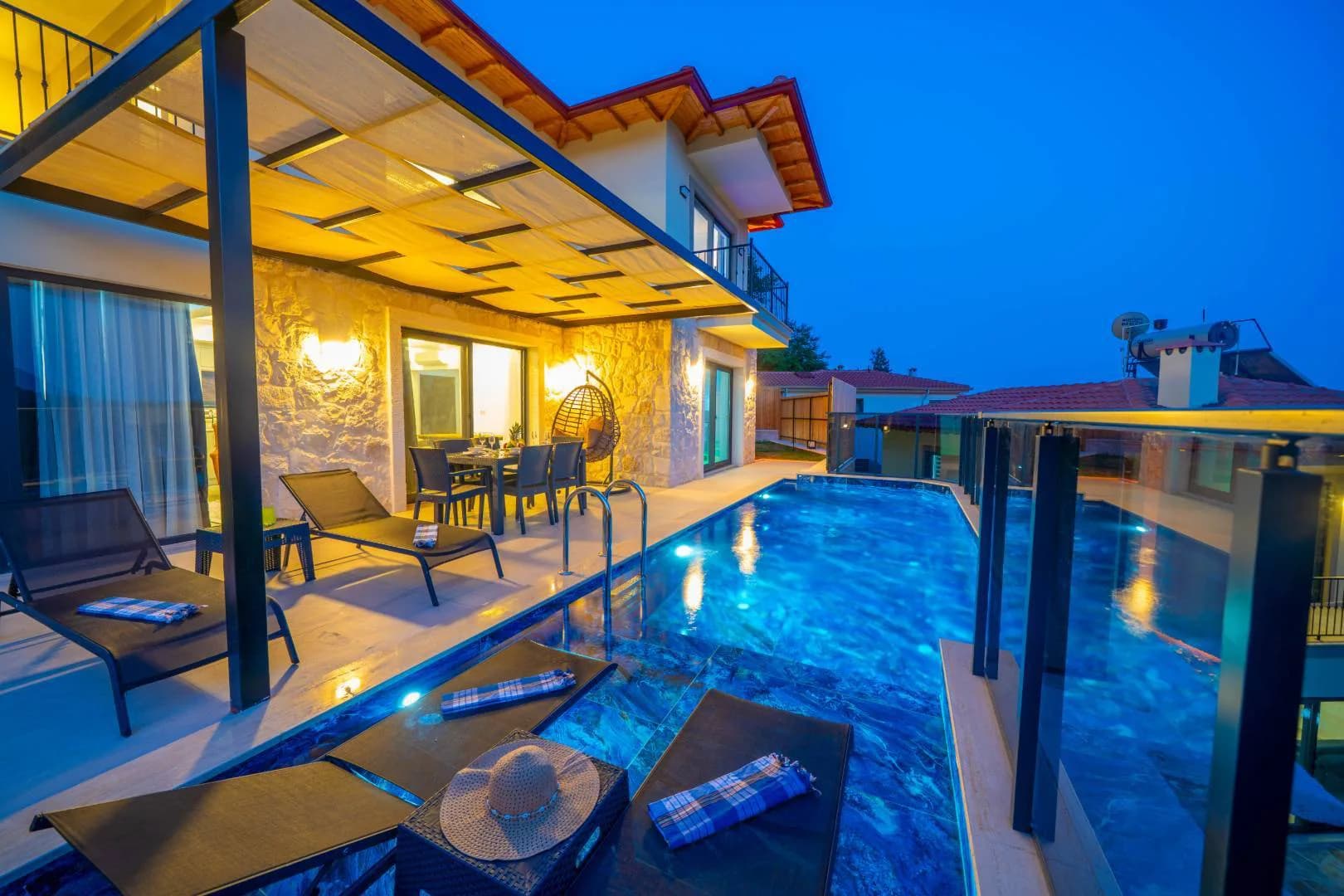 Kaş Çukurbağ'da Ormanın İçerisinde, Özel Havuzlu, 6 Kişilik Villa görsel 2