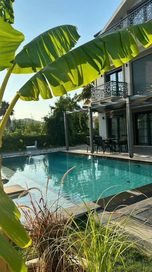 Fethiye Ölüdeniz'de Merkezi Konumda, Özel Havuzlu, Konforlu Villa görsel 3