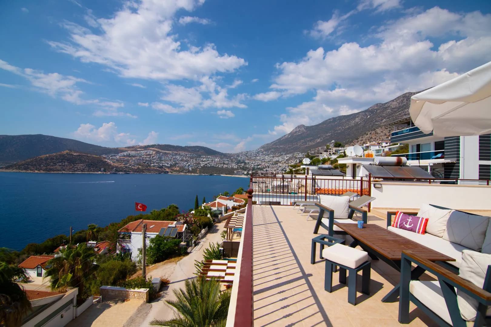 Kaş Kalkan'da Muhteşem Deniz Manzaralı, Özel Havuzlu, Lüks Villa görsel 3