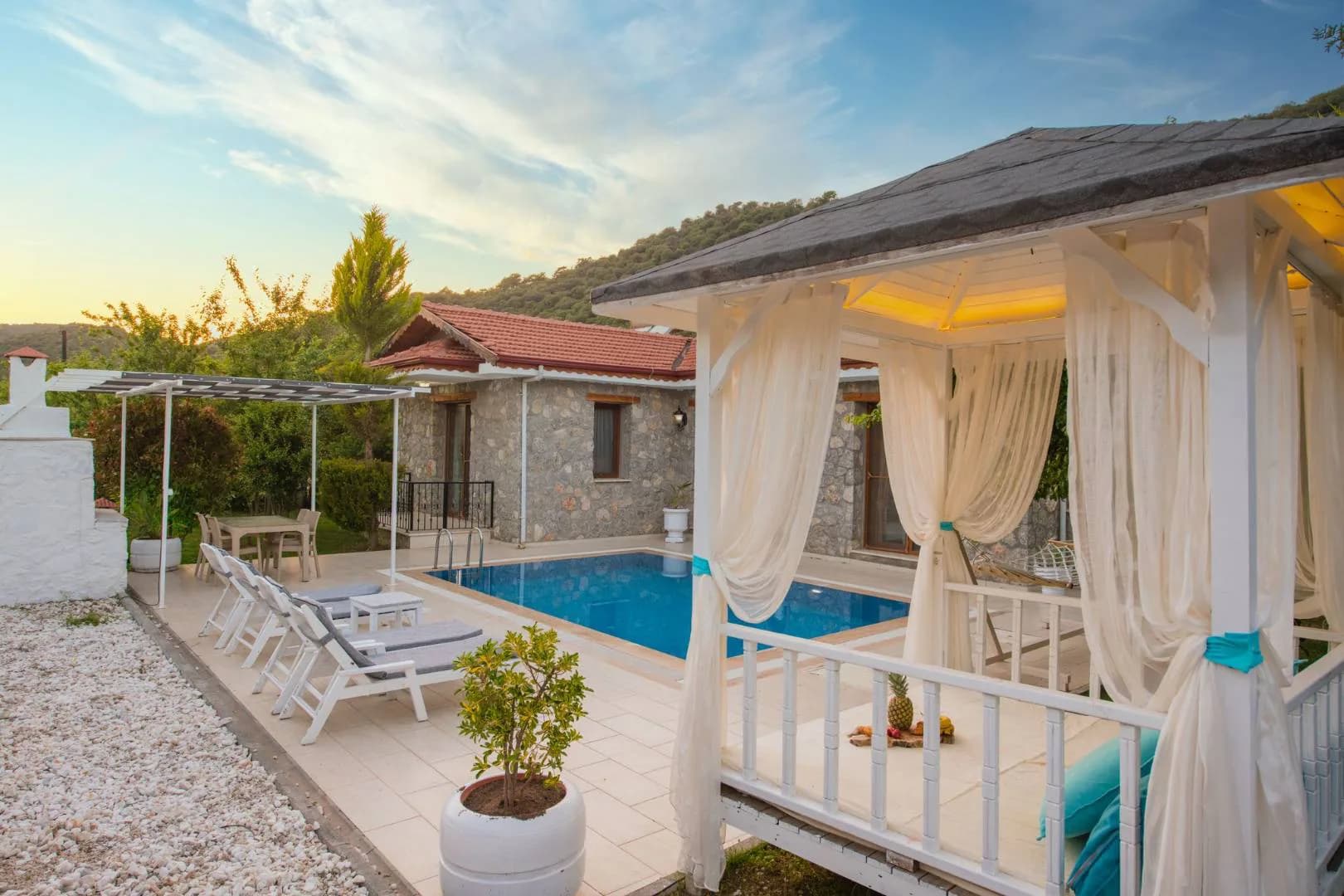 Fethiye Kayaköy'de Doğa İle İçiçe, Özel Havuzlu, Jakuzili Villa görsel 2
