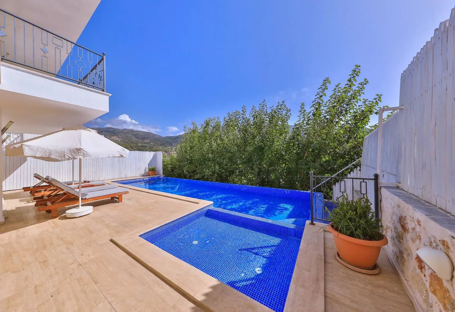 Kaş İslamlar'da Şehrin Gürültüsünden Uzakta, Özel Havuzlu, Kiralık Villa görsel 2