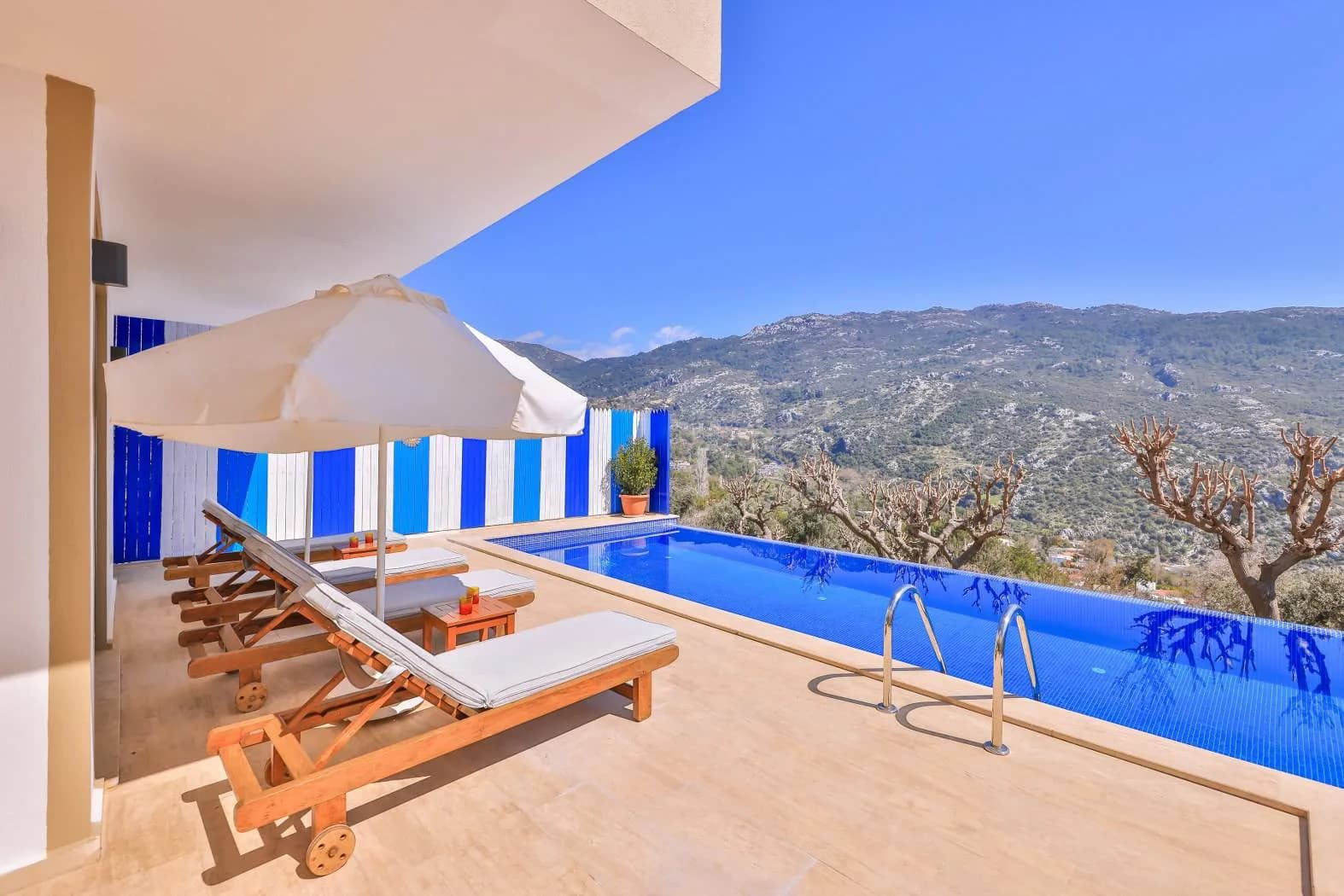 Kaş İslamlar'da Şehrin Gürültüsünden Uzakta, Özel Havuzlu, Kiralık Villa görsel 3