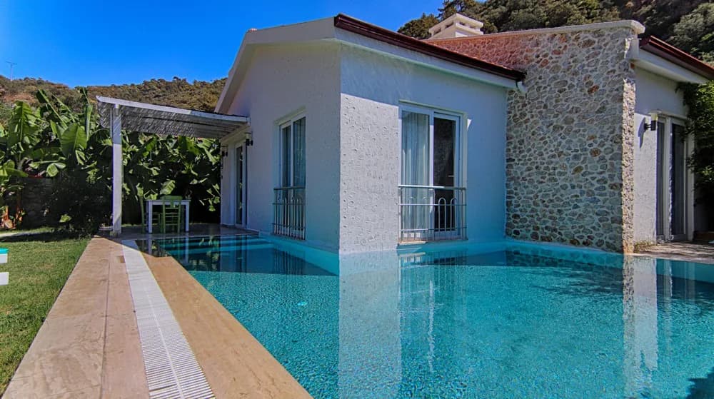 Ölüdeniz'de Harika Doğa ile İç İçe, Özel Havuzlu, Modern Villa görsel 2