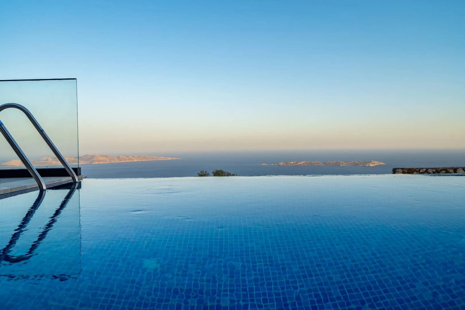 Antalya Kaş'ta Geniş Ailelere Uygun, Sonsuzluk Havuzlu, Lüks Villa görsel 3