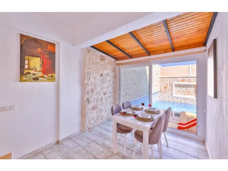 Kaş Çukurbağ'da Modern Tasarımlı, Özel Havuzlu, Lüks Villa görsel 3