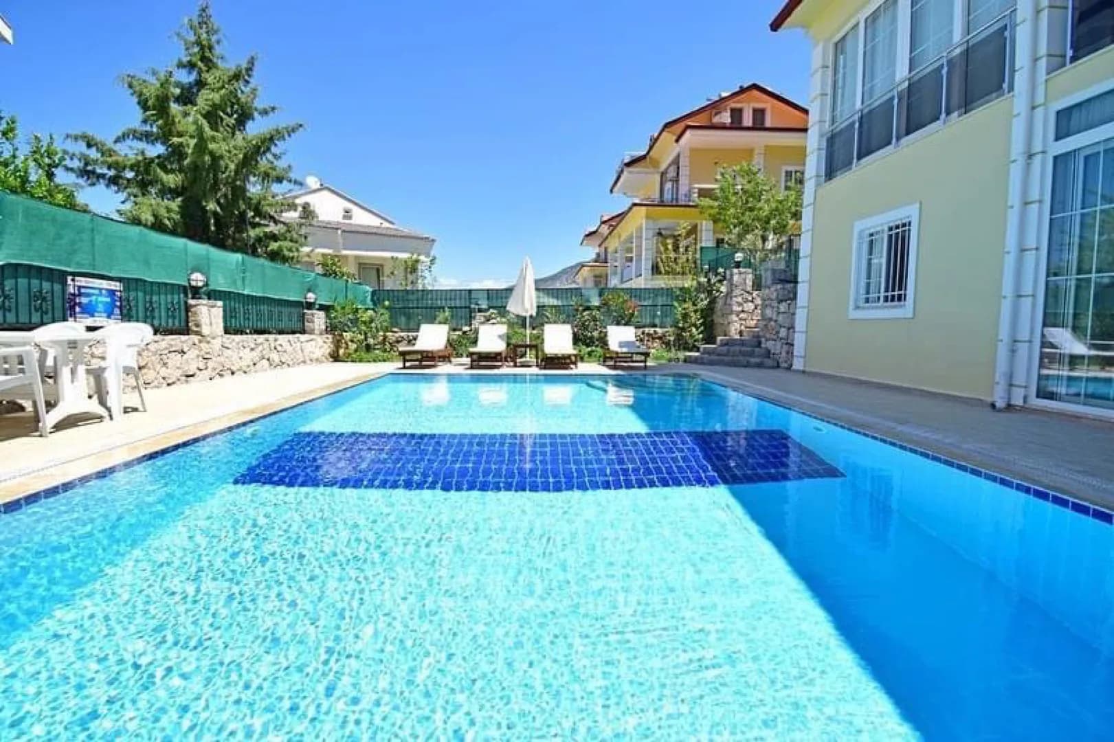 Fethiye Ölüdeniz'de Doğa İçerisinde, Enfes Tasarımlı, Kiralık Villa görsel 2