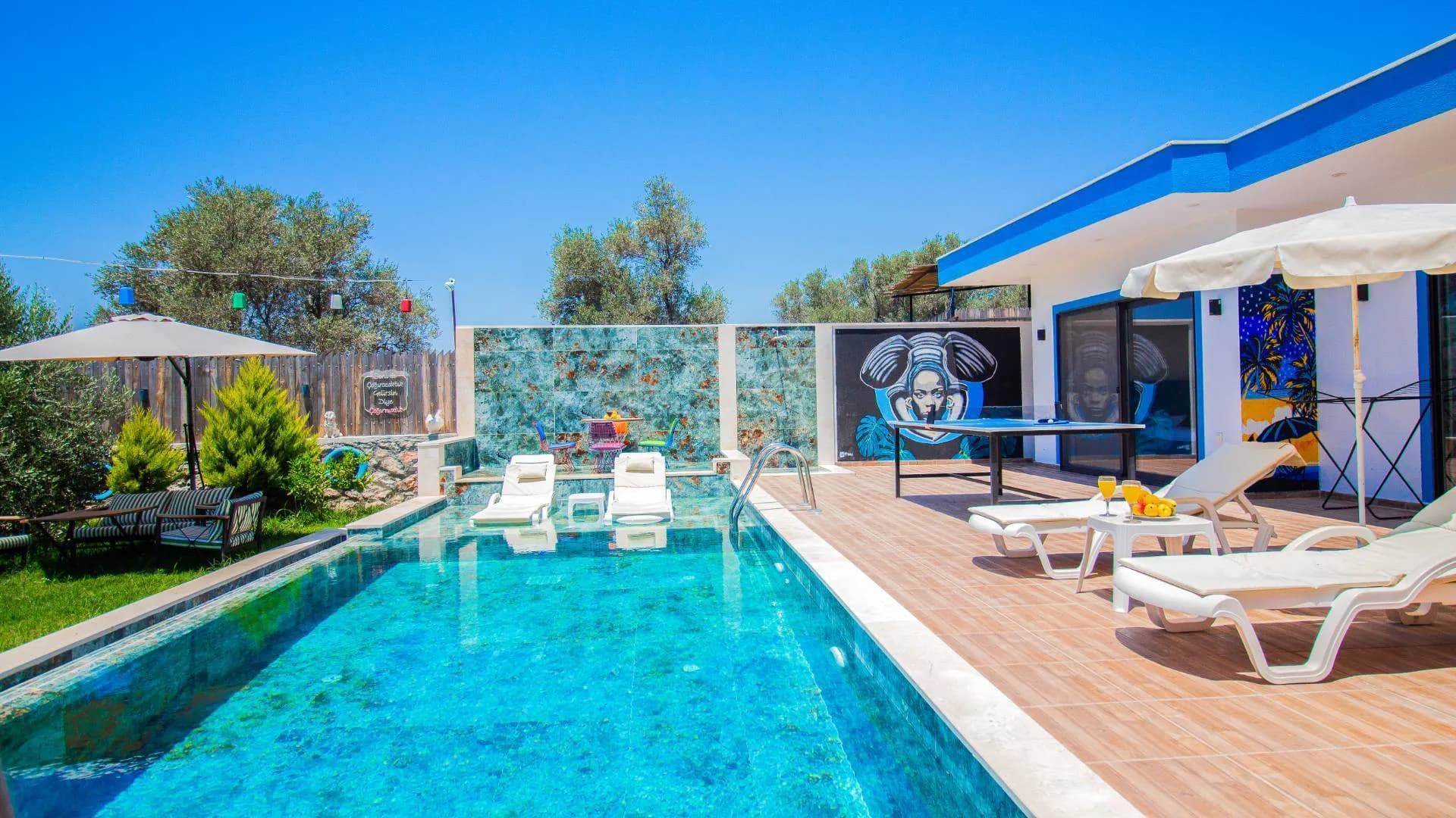 Kaş Çayköy'de Modern Tasarımlı, Özel Havuzlu, Lüks Villa görsel 3