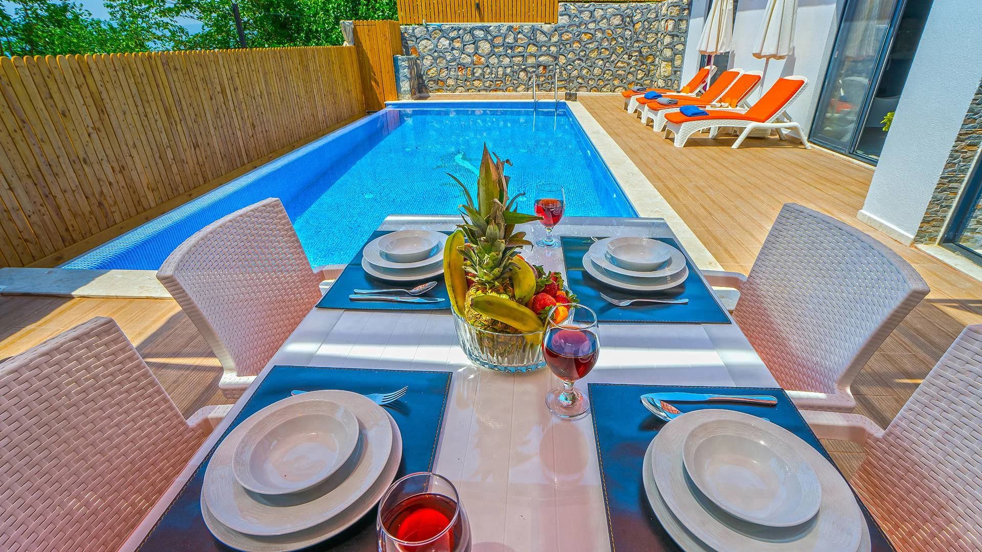 Kaş Üzümlü'de Doğa İçerisinde, Özel Havuzlu, Kiralık Villa görsel 3