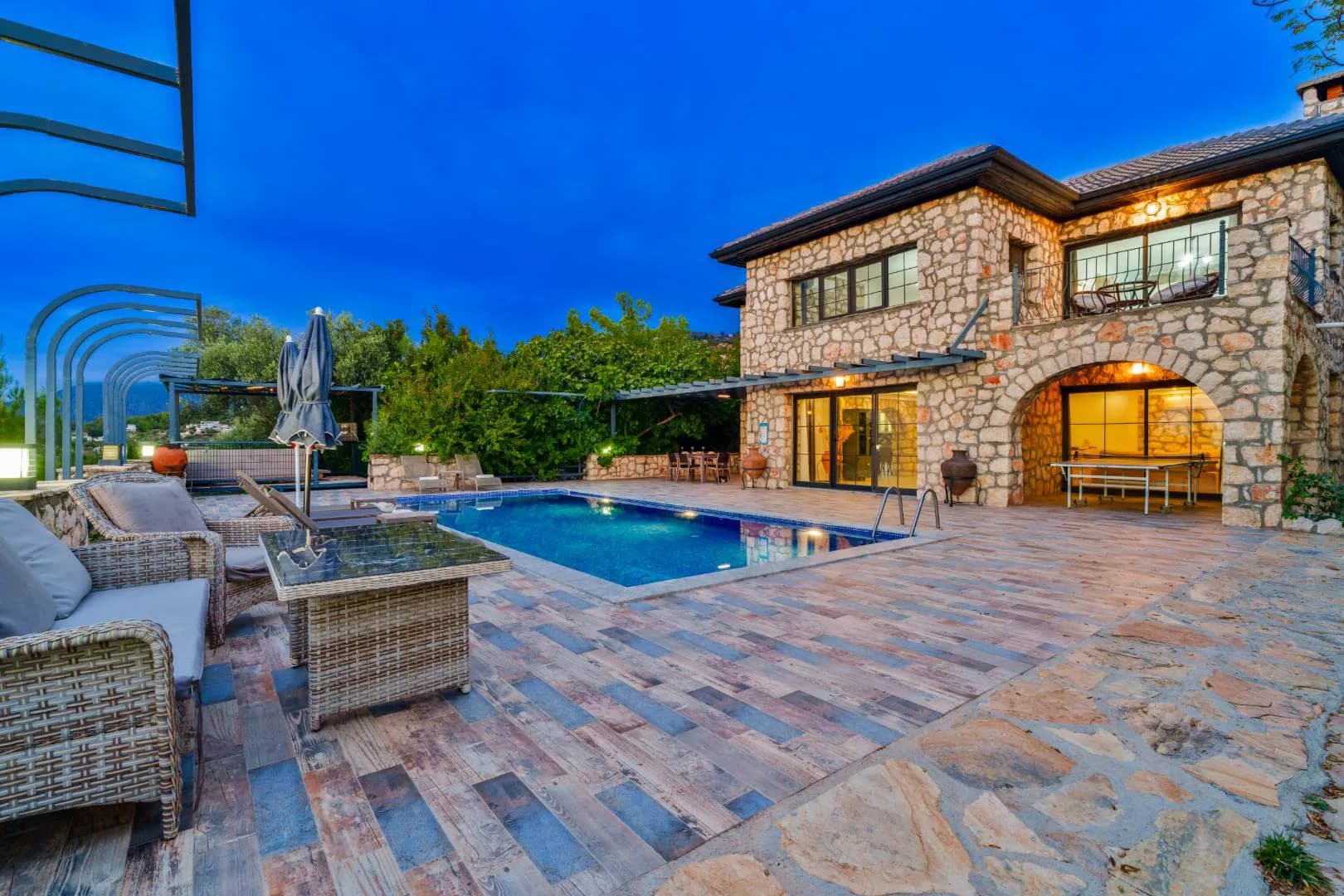 Kaş İslamlar'da Doğa İçerisinde, Özel Havuzlu, Taş Villa görsel 3