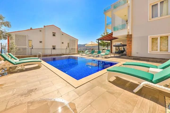 Kaş Kalkan'da Merkezi Konumda, Özel Havuzlu, Lüks Villa görsel 3