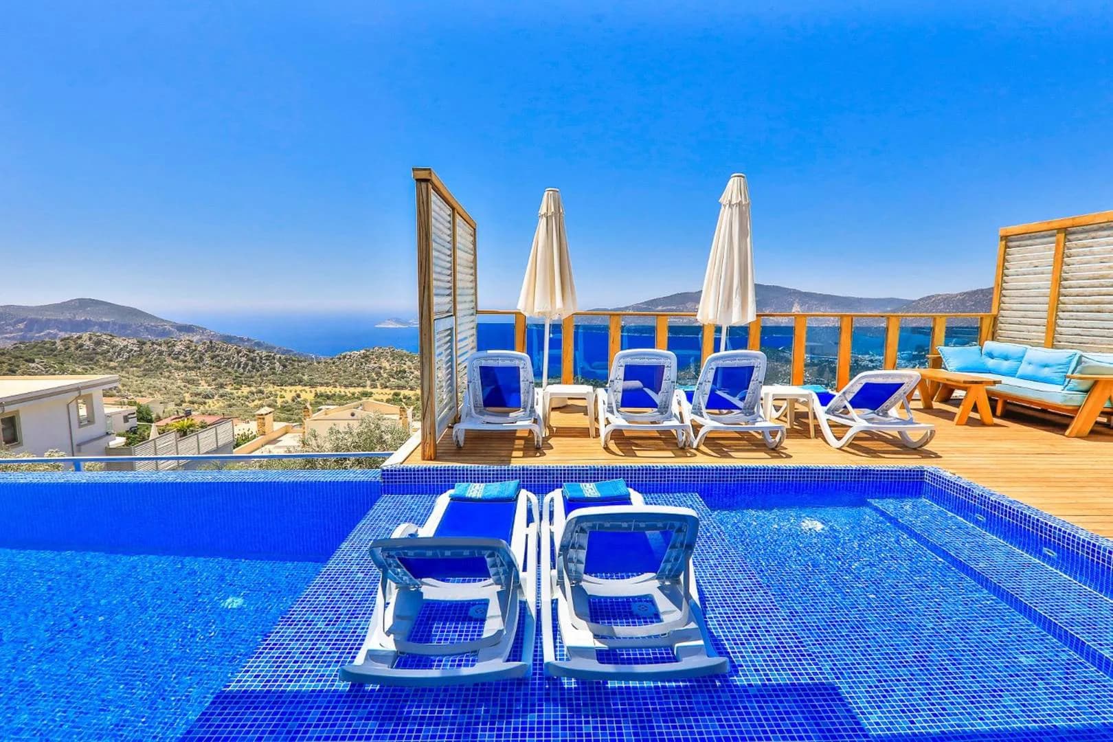 Kalkan Kördere'de Deniz Manzaralı, Özel Havuzlu, Hamamlı Villa görsel 3